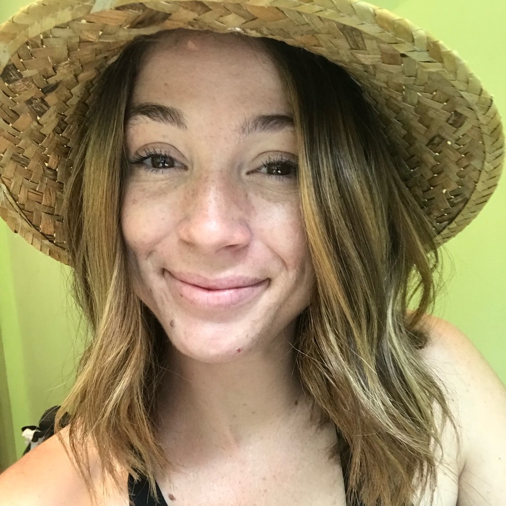 Meet your Posher, Julia